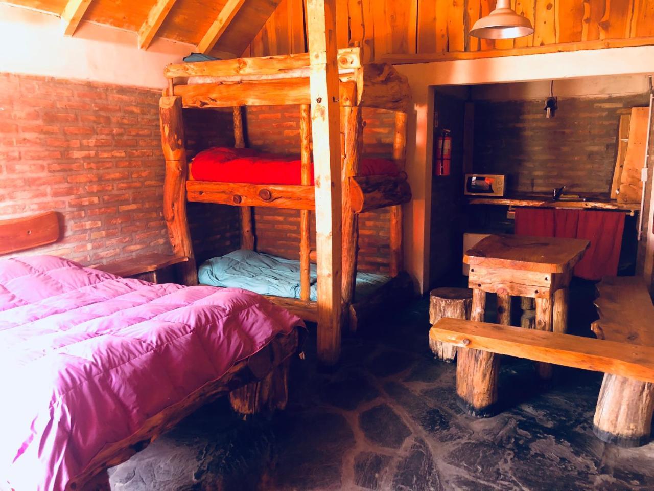 Cabanas Pehuenia Hostel เอลโบลซอน ภายนอก รูปภาพ